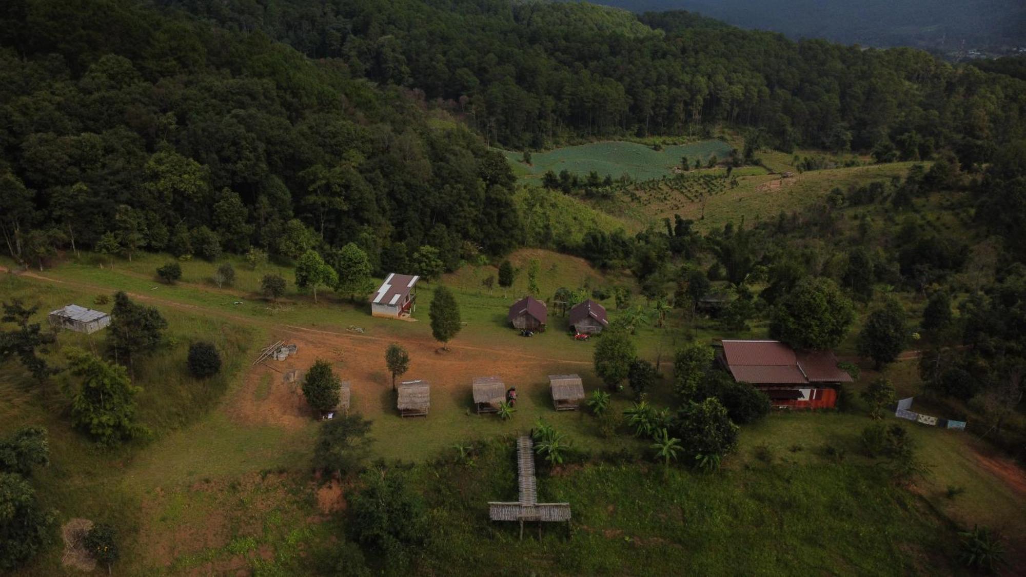 ไร่นิธิสุนทร Nithisoonthon Farmstay Mae Hong Son Exterior foto